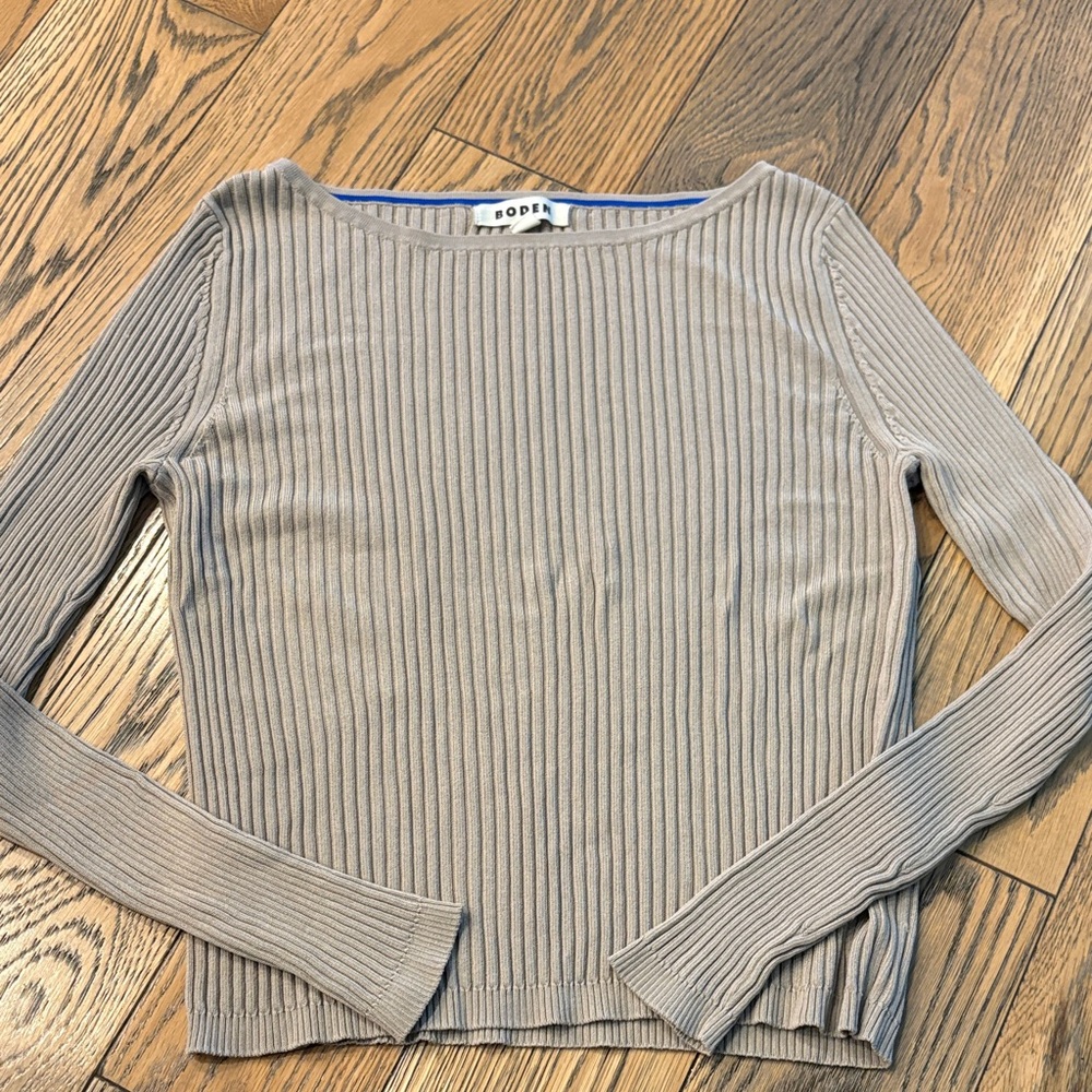 Boden Ribbed Long Sleeve Top in taupe